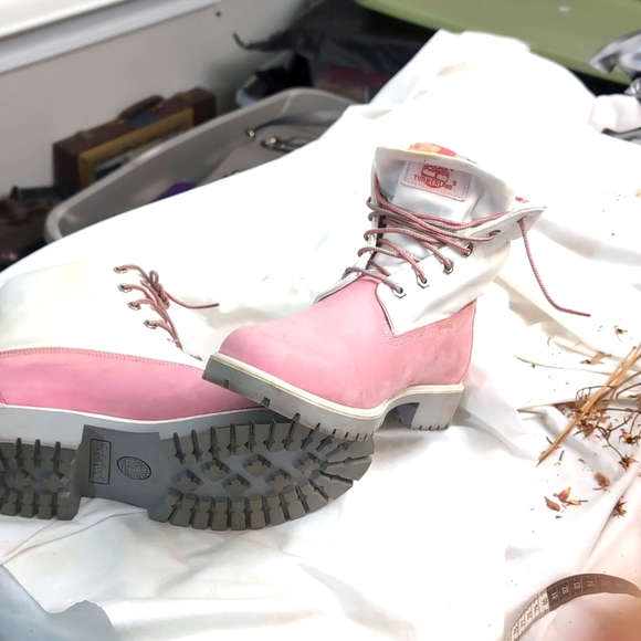 Pink waterproof Timberland 🩷🩷🩷🩷 - Picture 6 of 11